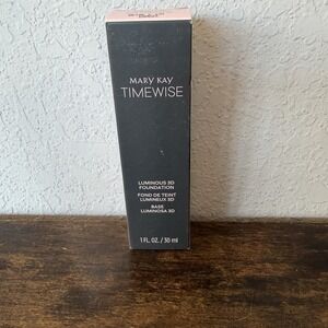 Mary Kay Timewise 3D Luminous Foundation Beige C 130